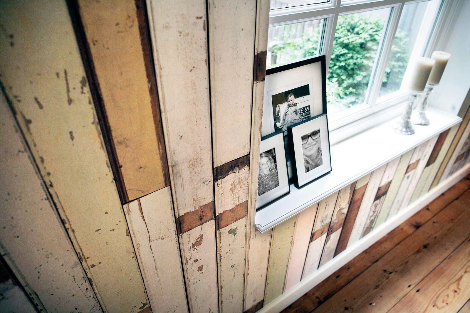 Scrapwood Wallpaper PHE-01