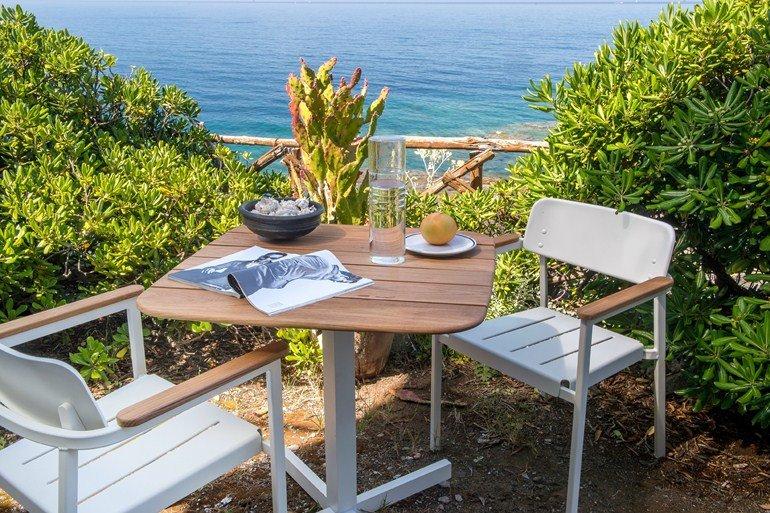 Shine Dining Table