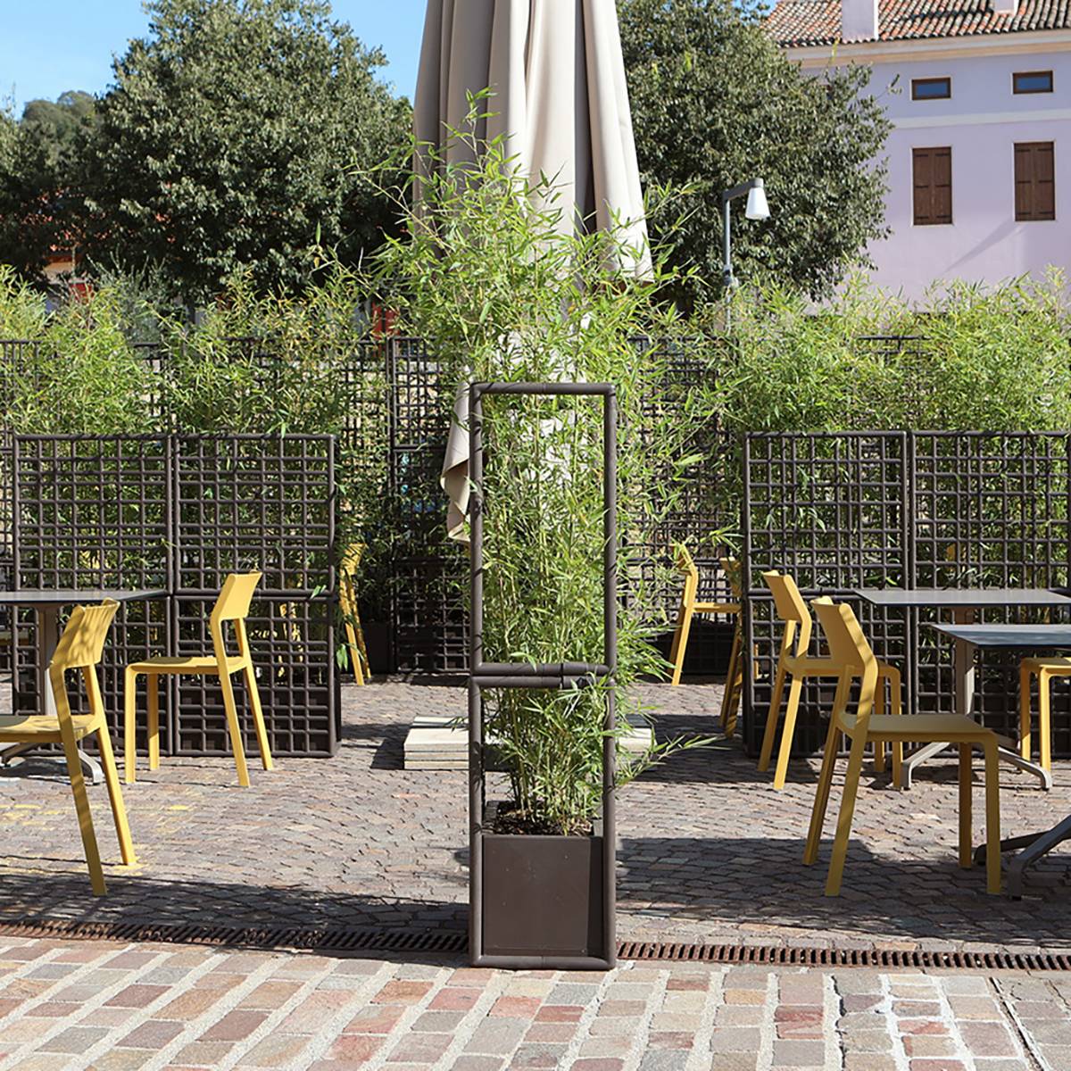 Sipario Eco Partition-Contract Furniture Store for hospitality, leisure & commercial projects