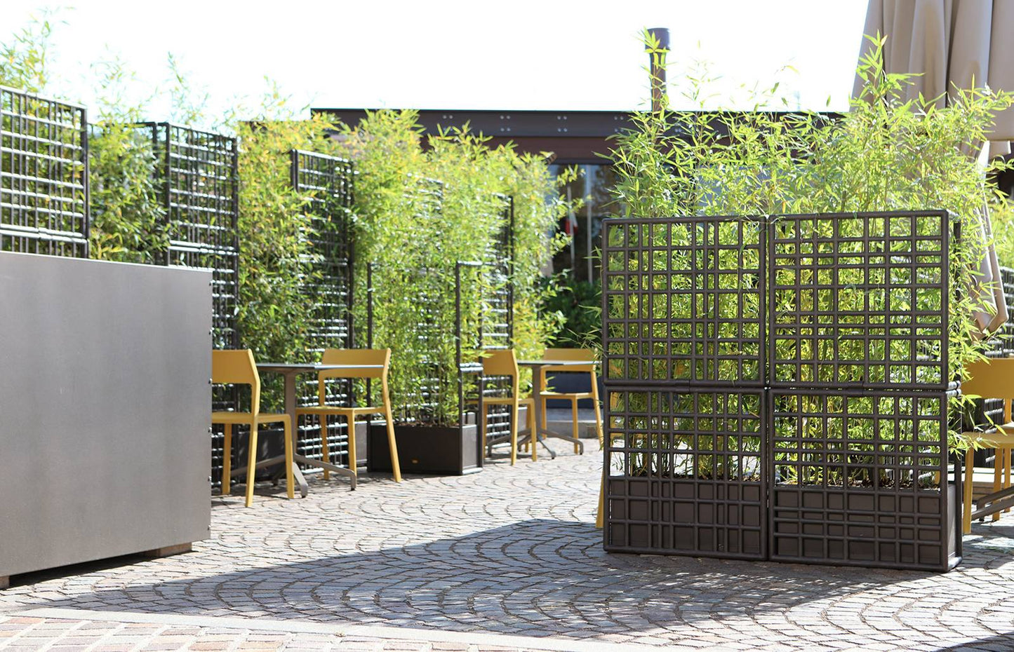 Sipario Eco Partition-Contract Furniture Store for hospitality, leisure & commercial projects