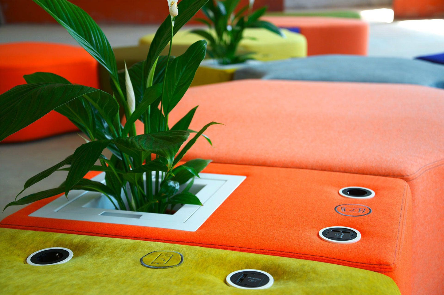 Sir-Pent Modular Seating-Contract Furniture Store for hospitality, leisure & commercial projects