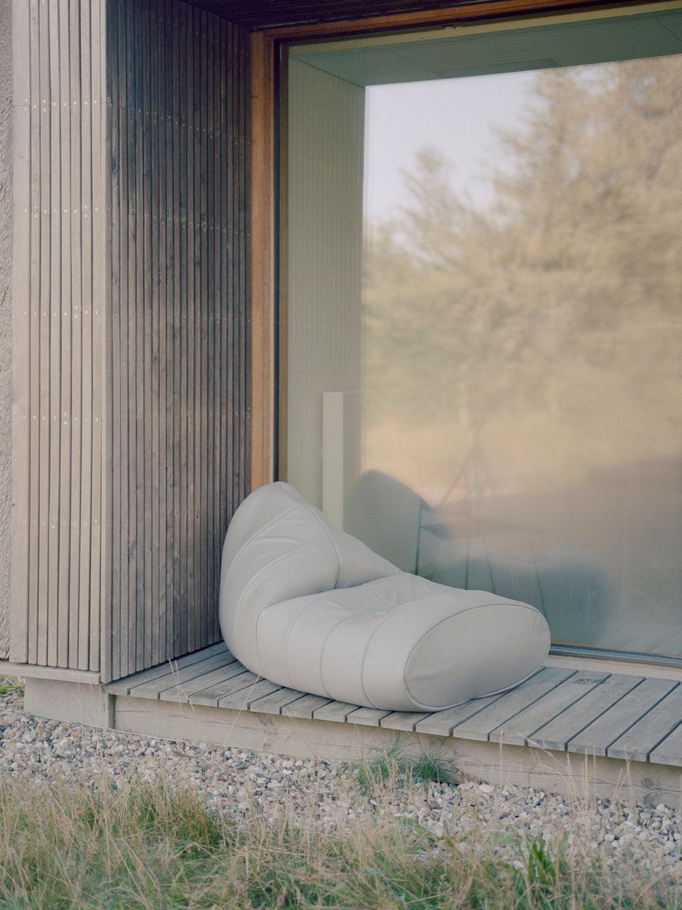 Sitt Bean Bag-Contract Furniture Store for hospitality, leisure & commercial projects