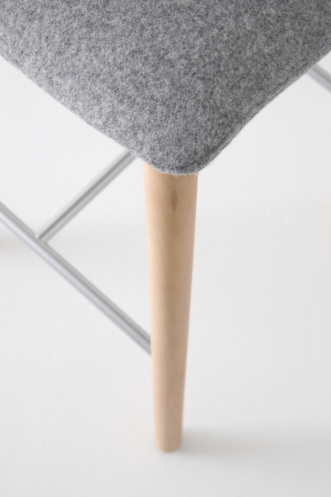 Slot BL Uphol High Stool