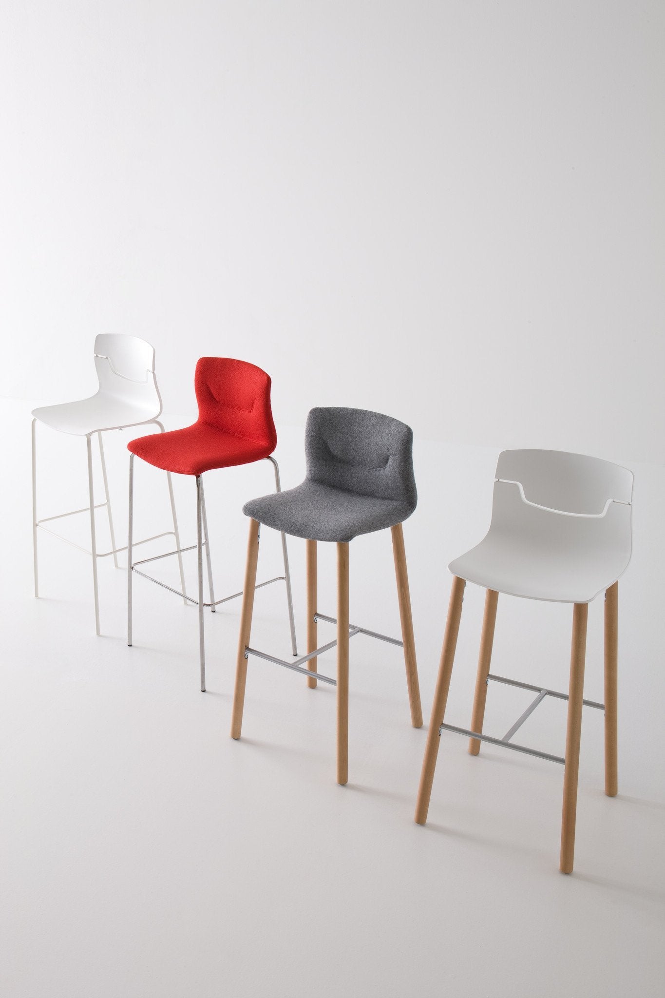 Slot BL Uphol High Stool