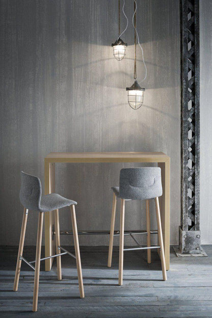 Slot BL Uphol High Stool