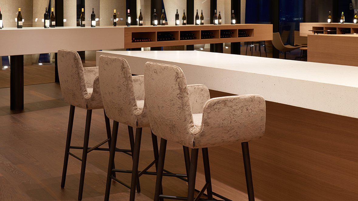 Sofie 046-1 High Stool