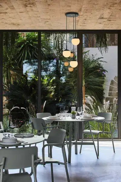 So'O 3261 Dining Table-Contract Furniture Store for hospitality, leisure & commercial projects