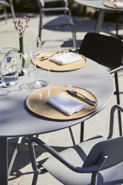 So'O 3261 Dining Table-Contract Furniture Store for hospitality, leisure & commercial projects