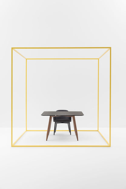 Spy 653 Dining Table