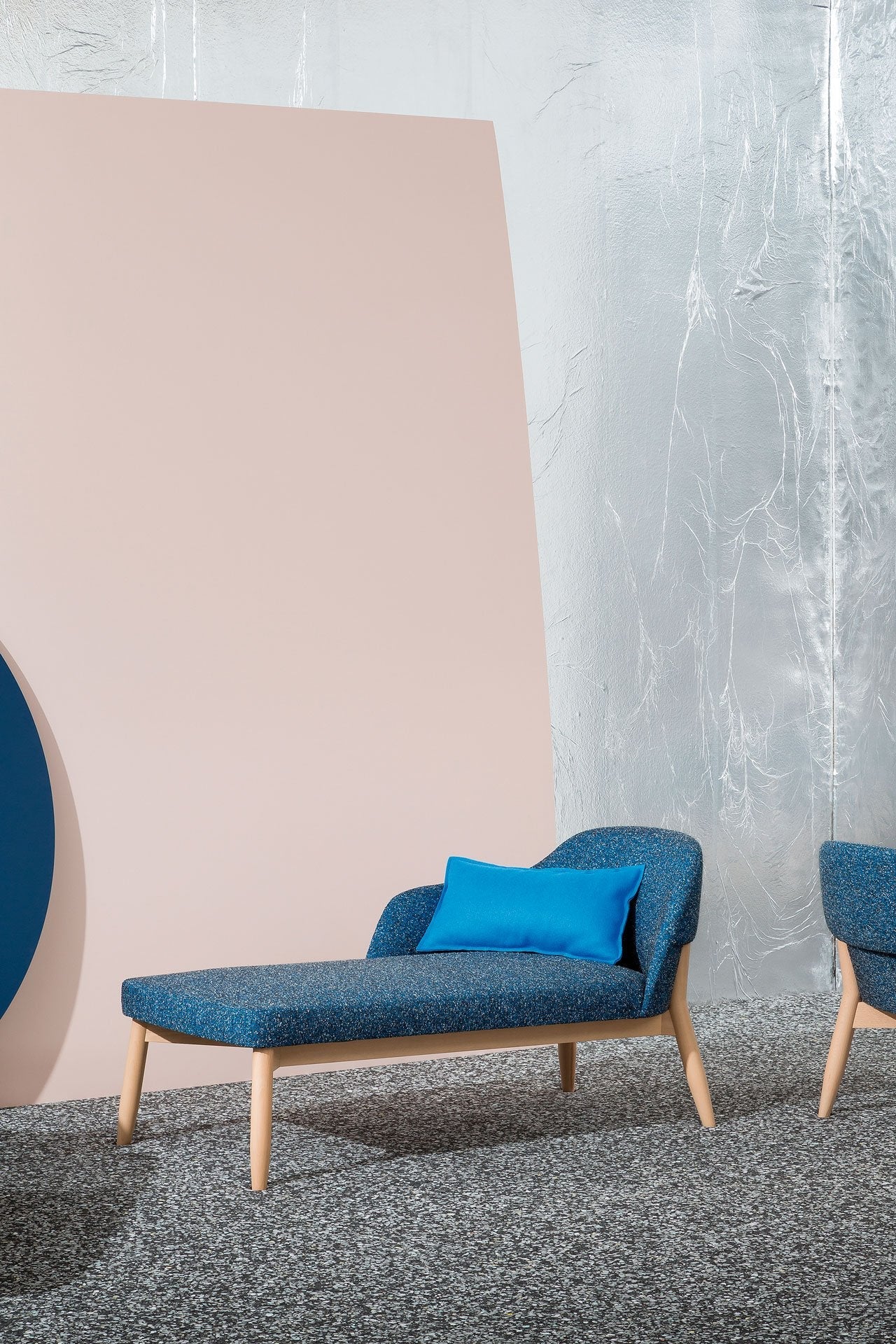 Spy 664 Chaise Longue-Contract Furniture Store for hospitality, leisure & commercial projects