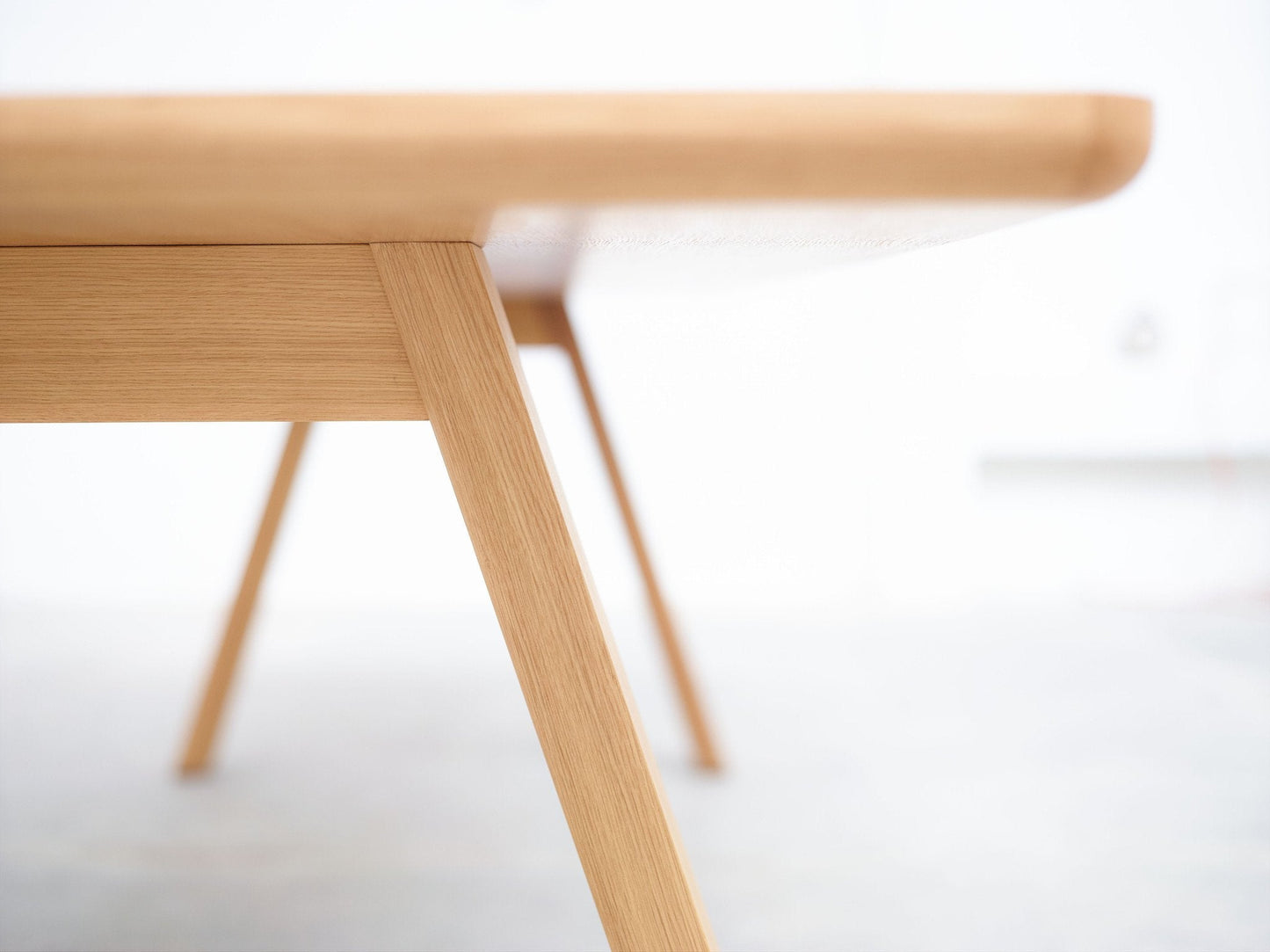 Stelvio Dining Table