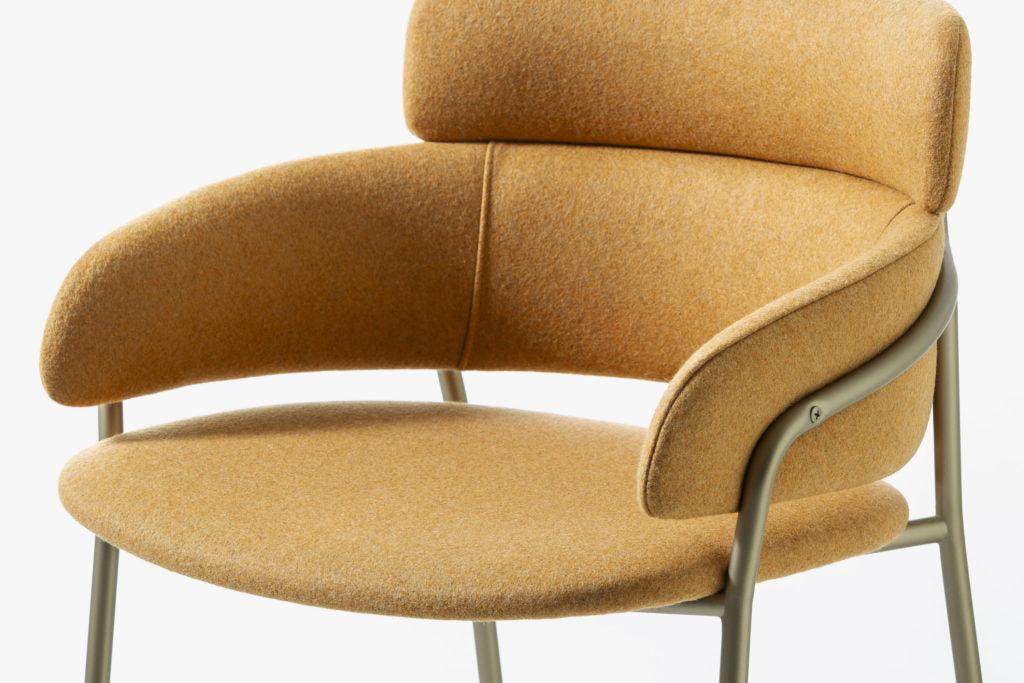 Strike High Stool