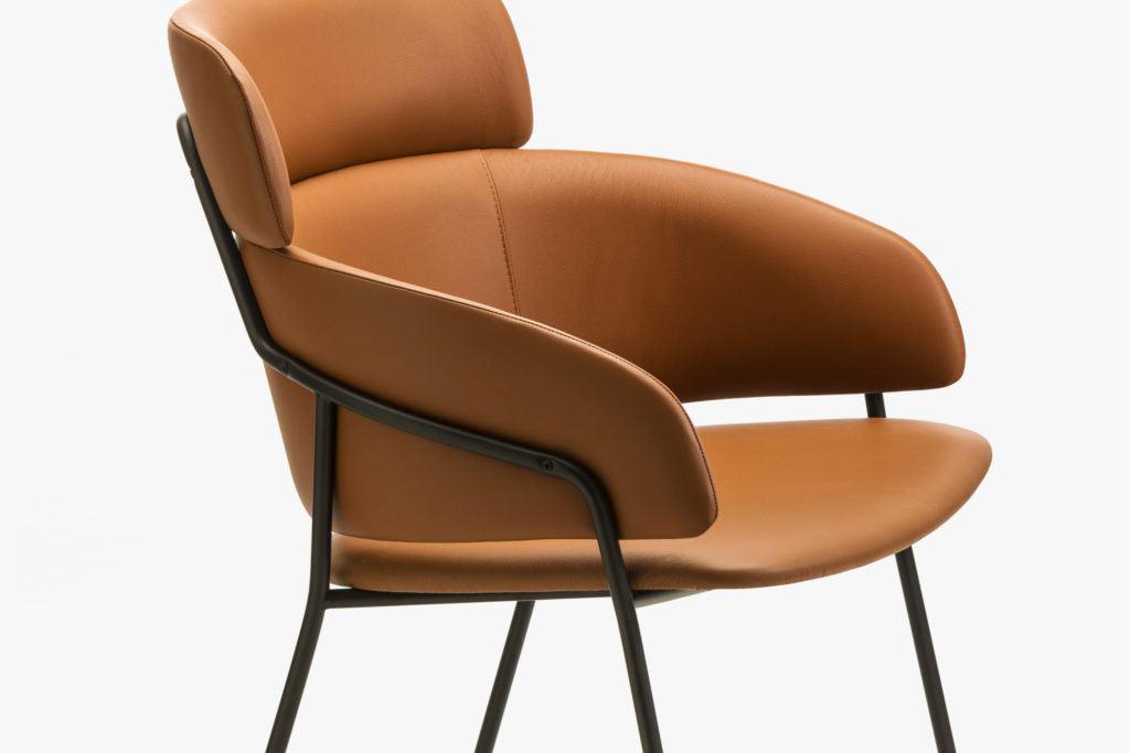 Strike XL Armchair