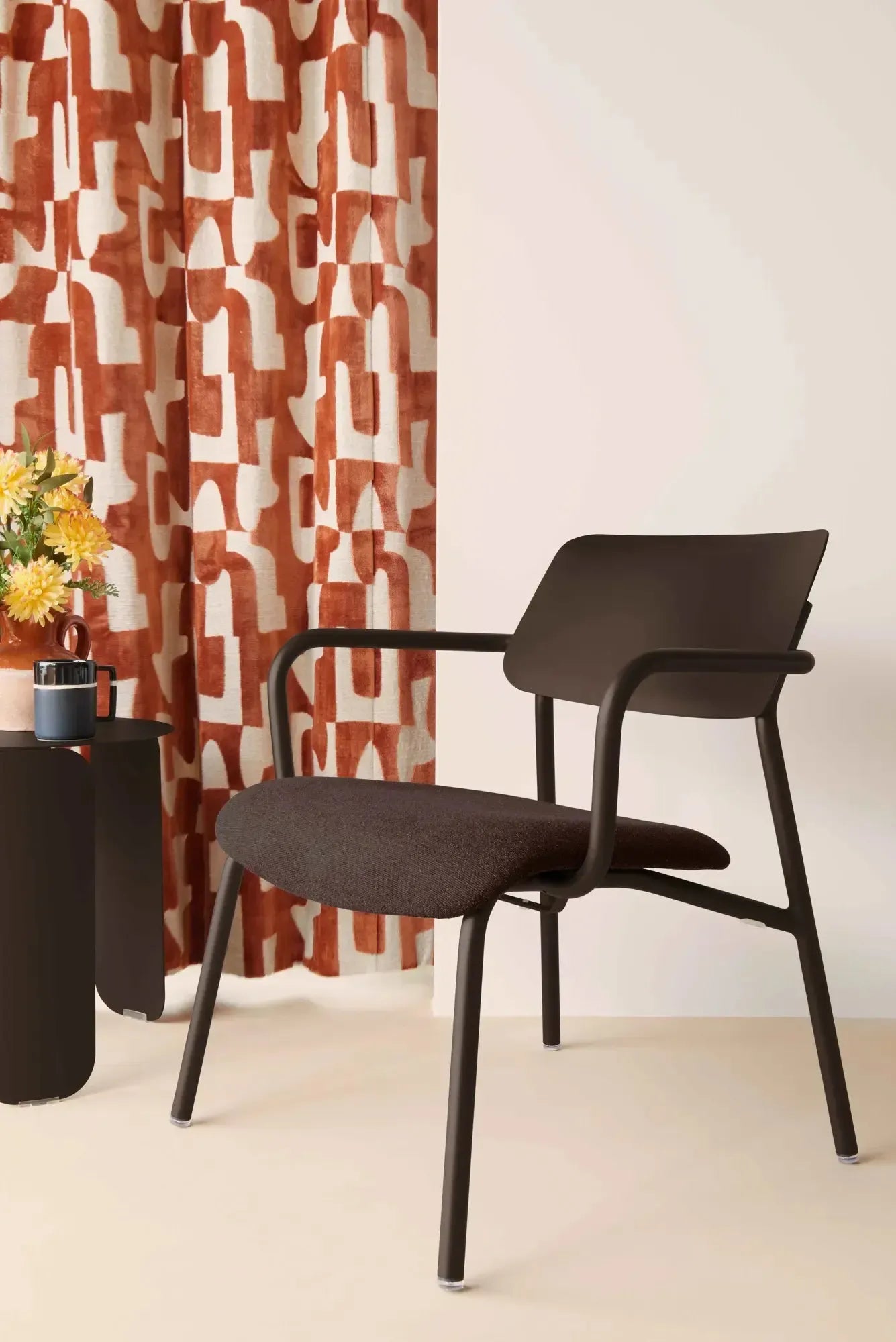 Studie 6933 Fabric Lounge Chair-Contract Furniture Store for hospitality, leisure & commercial projects