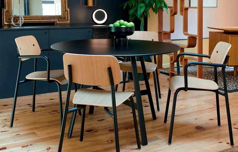 Studie Oak 6921 Side Chair