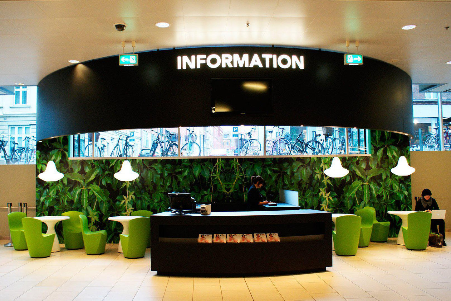 Sunday Hanging Lamp-Contract Furniture Store for hospitality, leisure & commercial projects