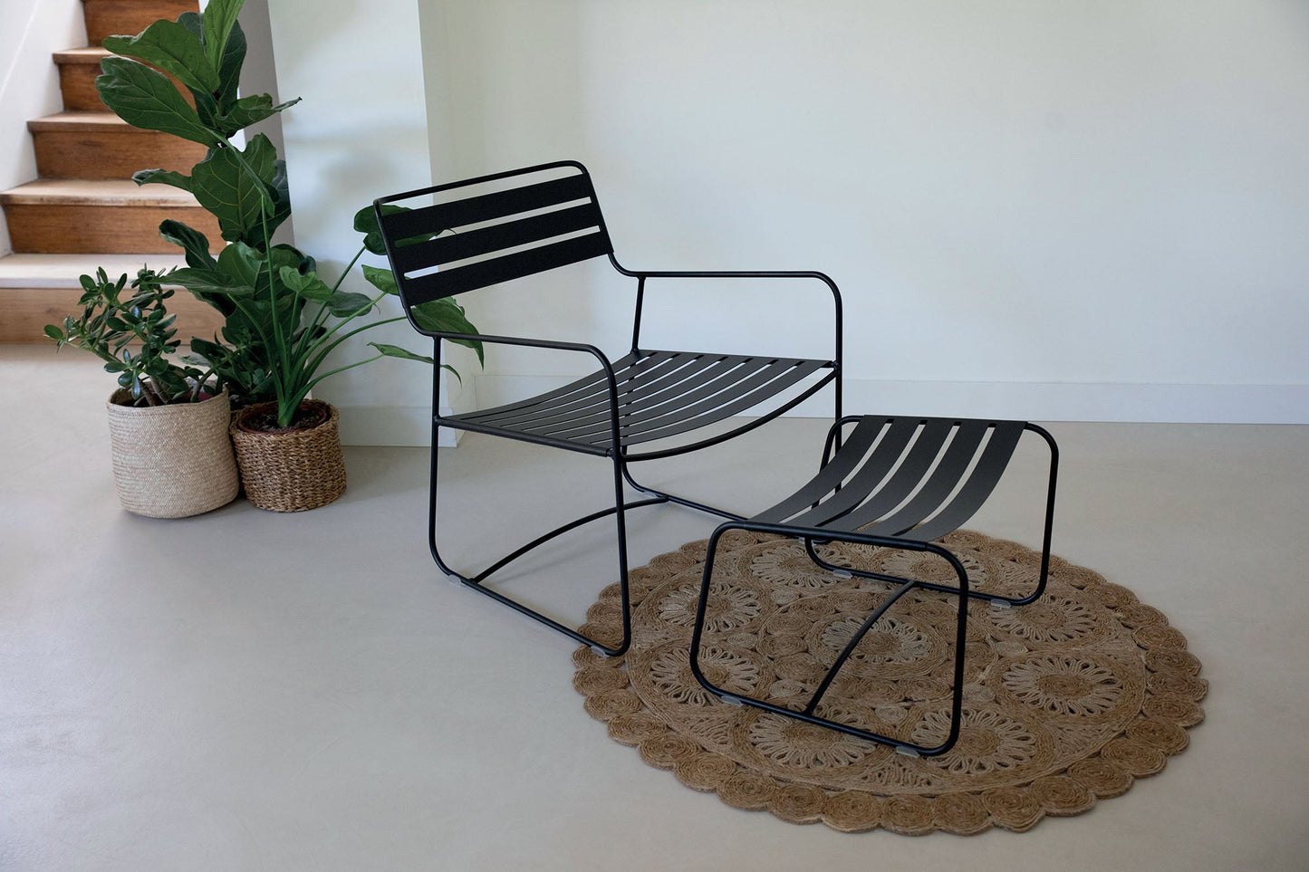 Surprising 1217 Low Armchair