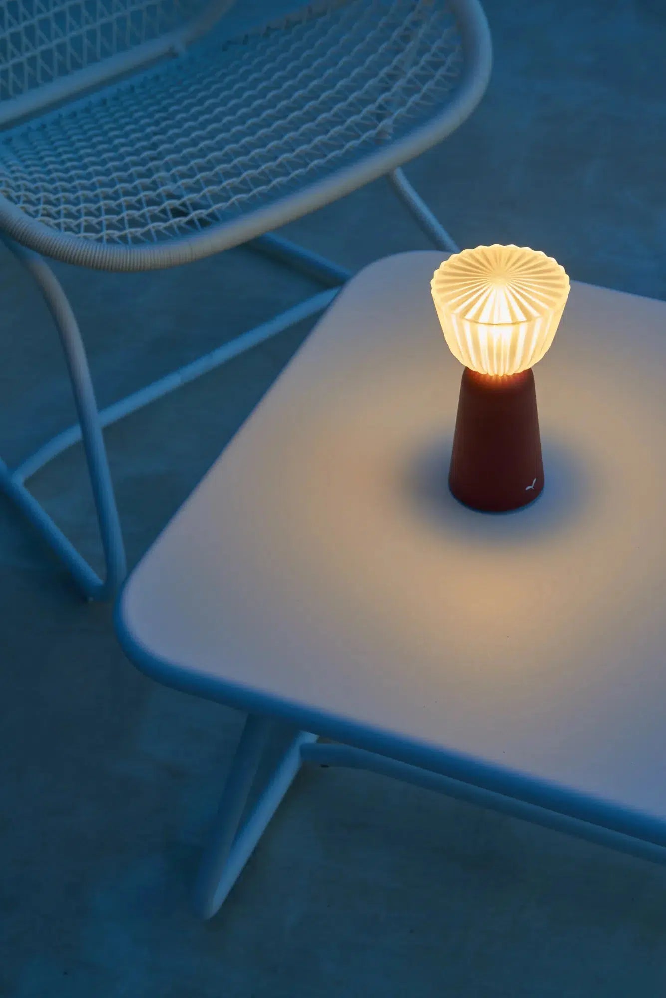 Swiing H20 4004 Lamp-Contract Furniture Store for hospitality, leisure & commercial projects