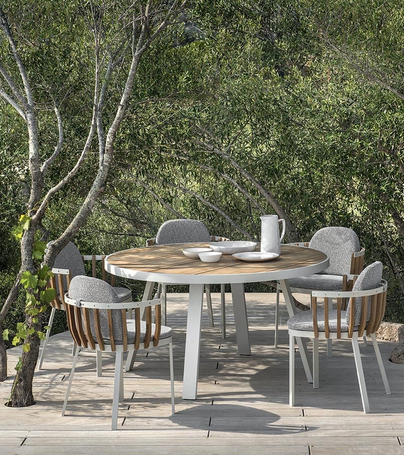 Swing Dining Armchair-Contract Furniture Store for hospitality, leisure & commercial projects