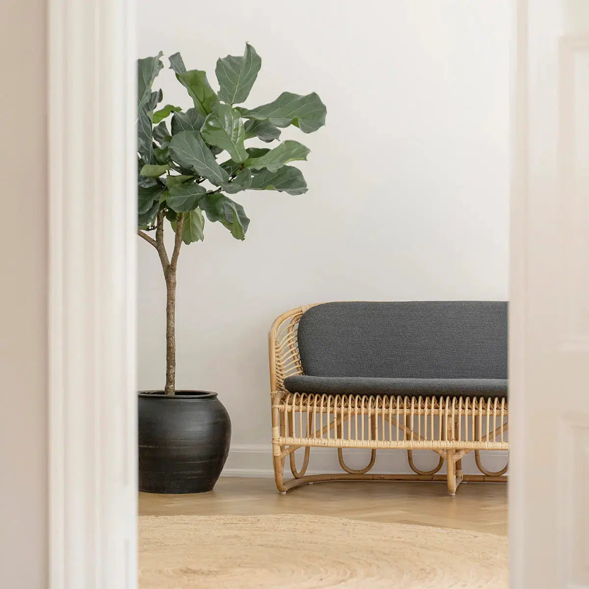 Swing Sofa-Contract Furniture Store for hospitality, leisure & commercial projects