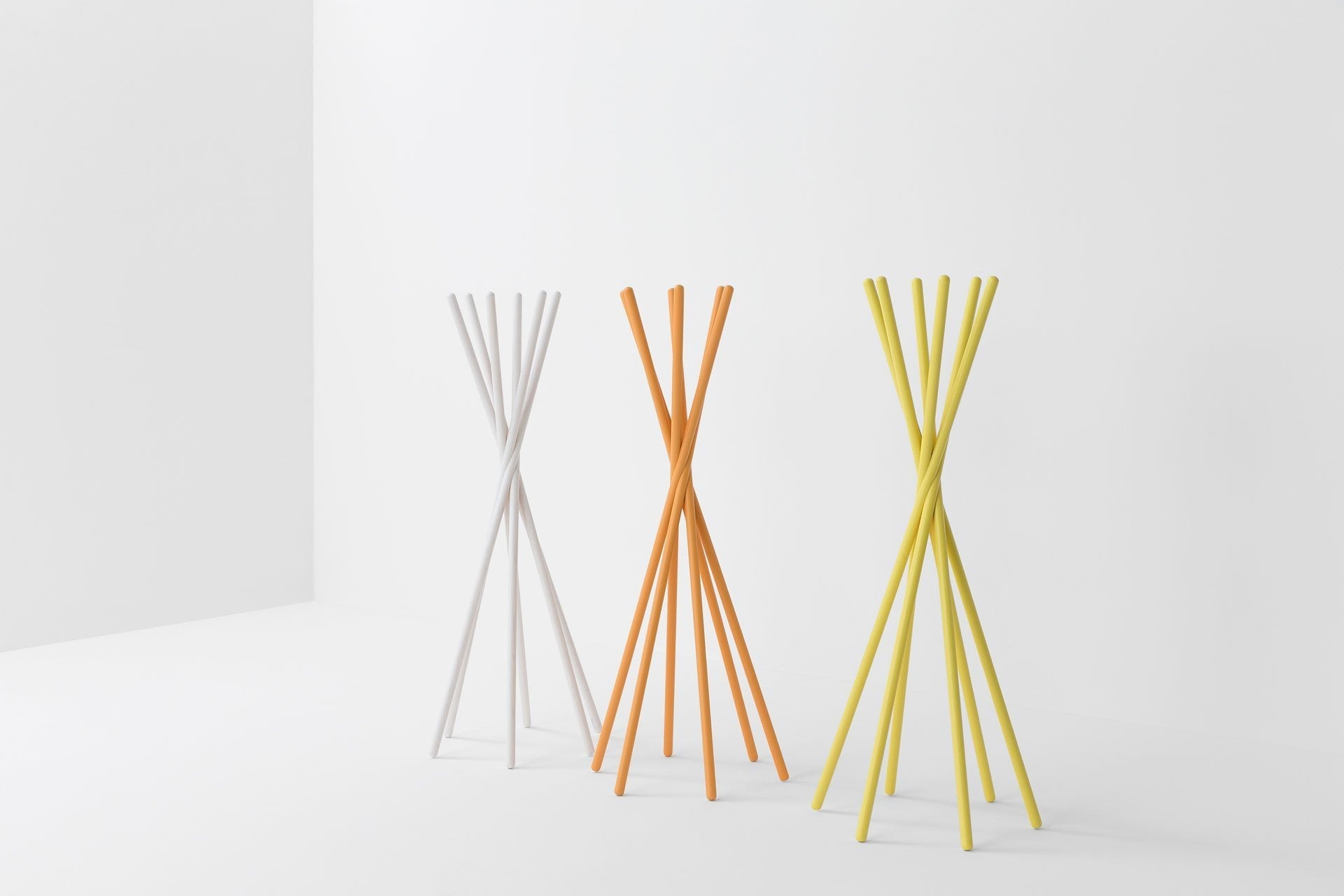 Tango 700/701 Coat Hanger