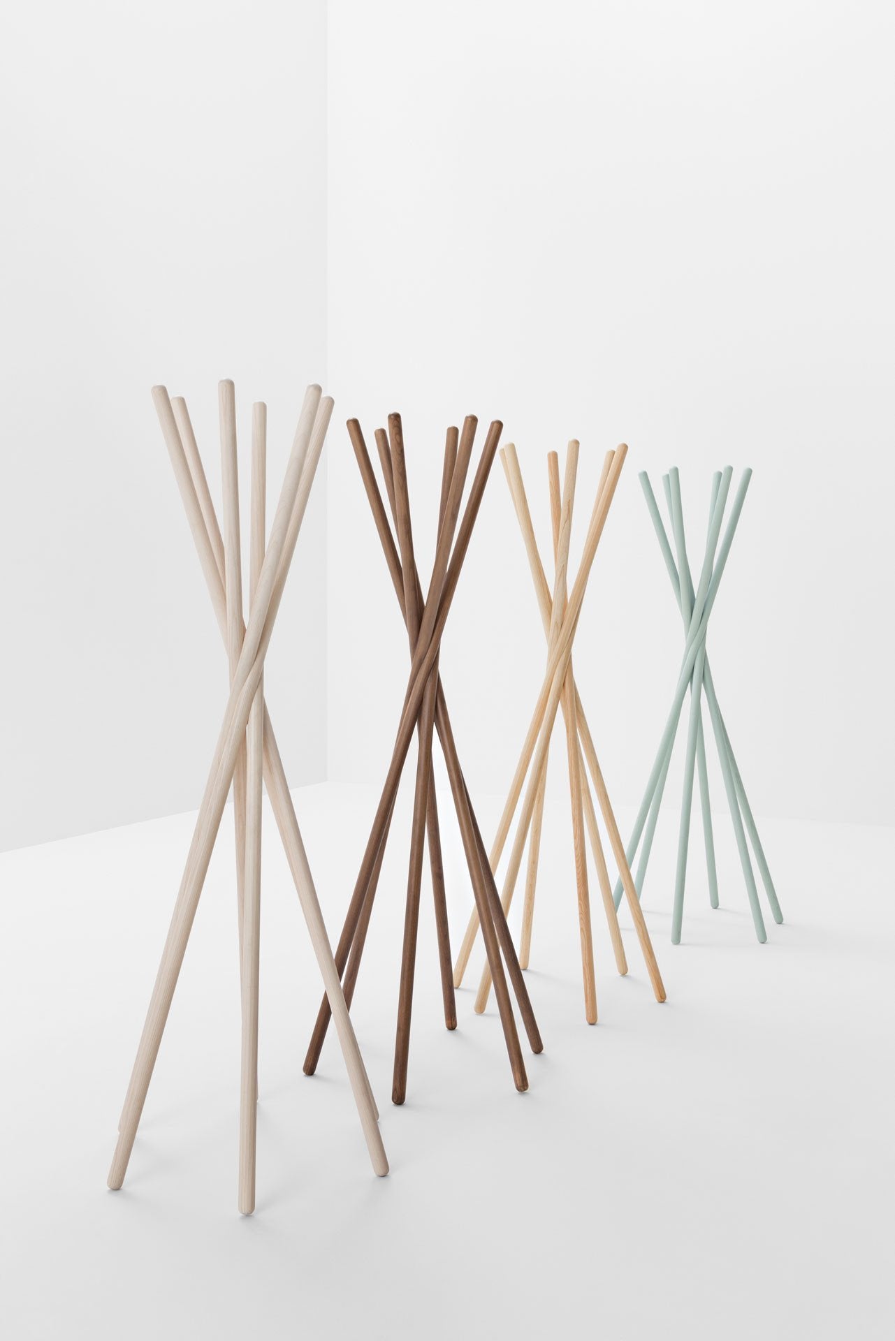 Tango 700/701 Coat Hanger