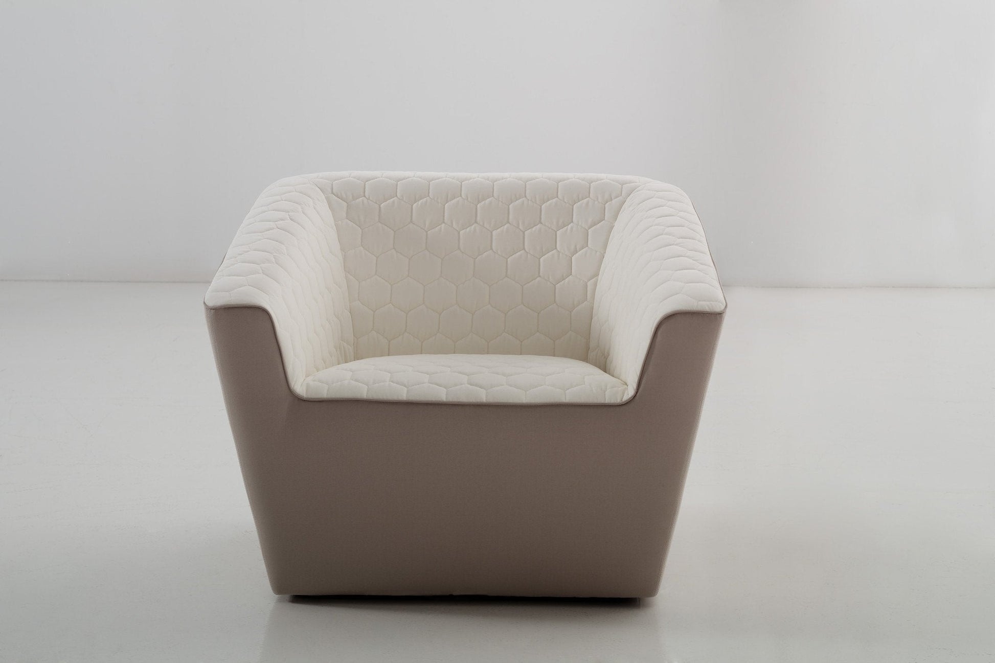 Tea Lounge Chair