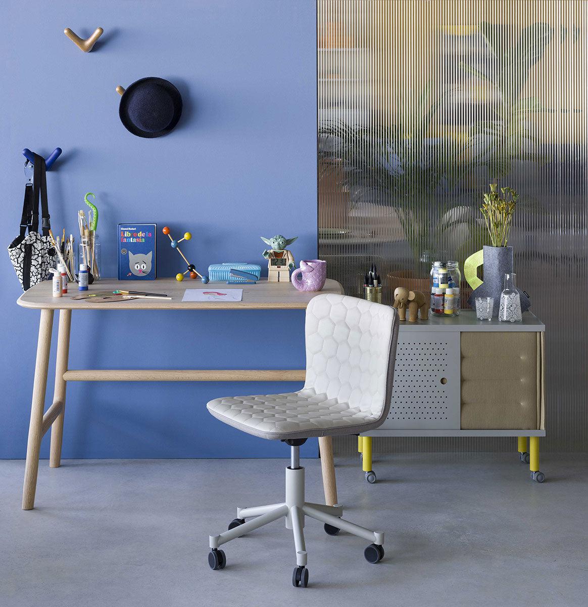 Tea Task Chair