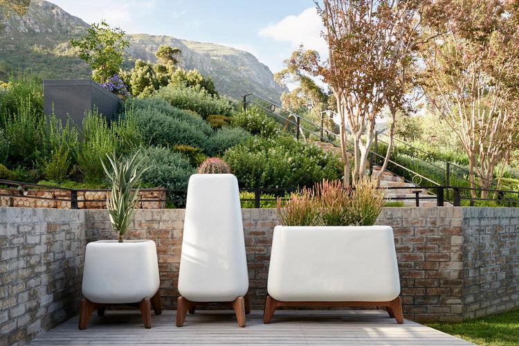 Terra Planter-Contract Furniture Store for hospitality, leisure & commercial projects