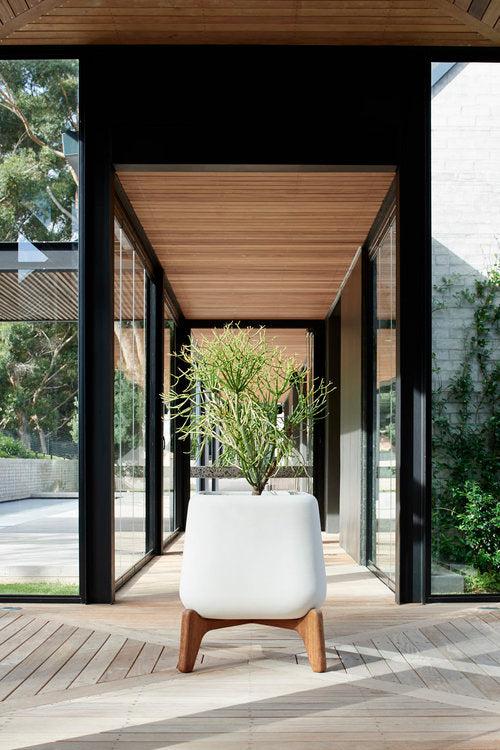 Terra Planter-Contract Furniture Store for hospitality, leisure & commercial projects