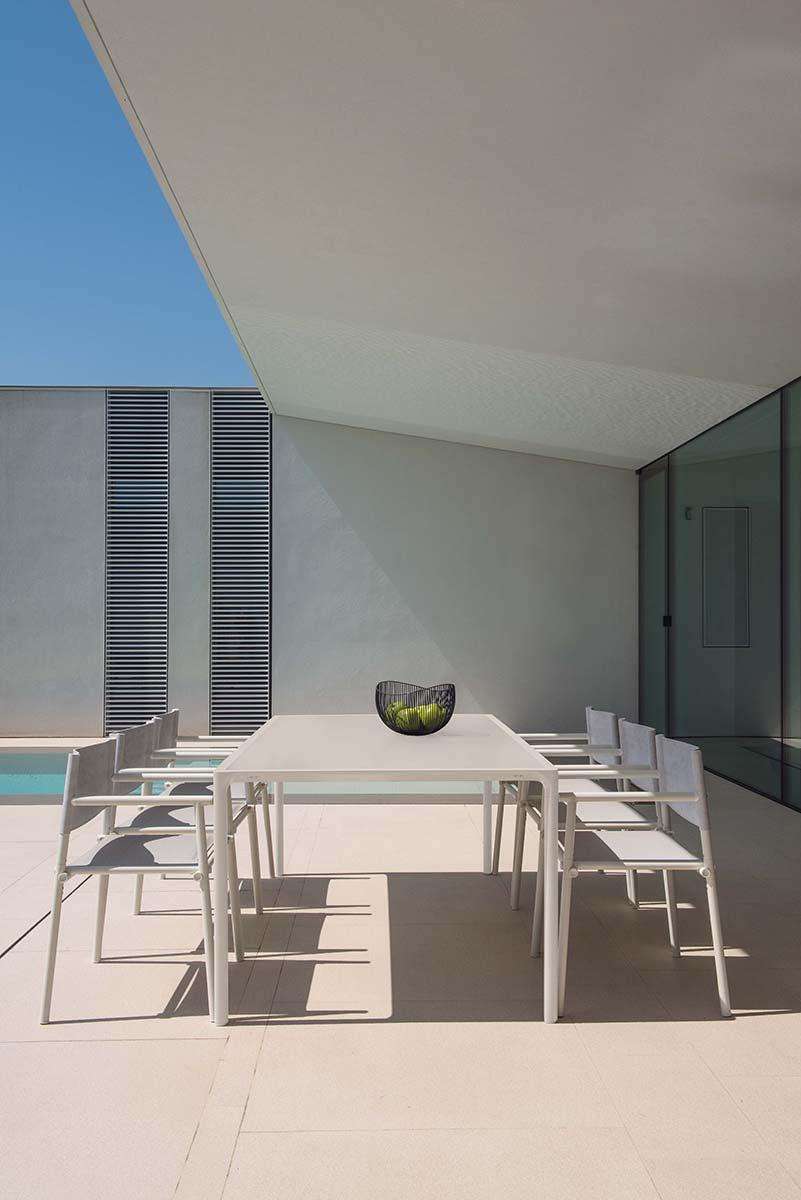 Terramare 725 Dining Table-Contract Furniture Store for hospitality, leisure & commercial projects