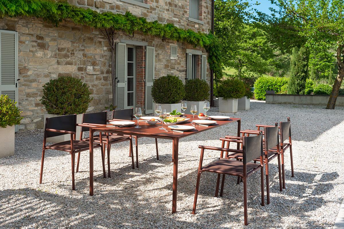 Terramare 738 Dining Table