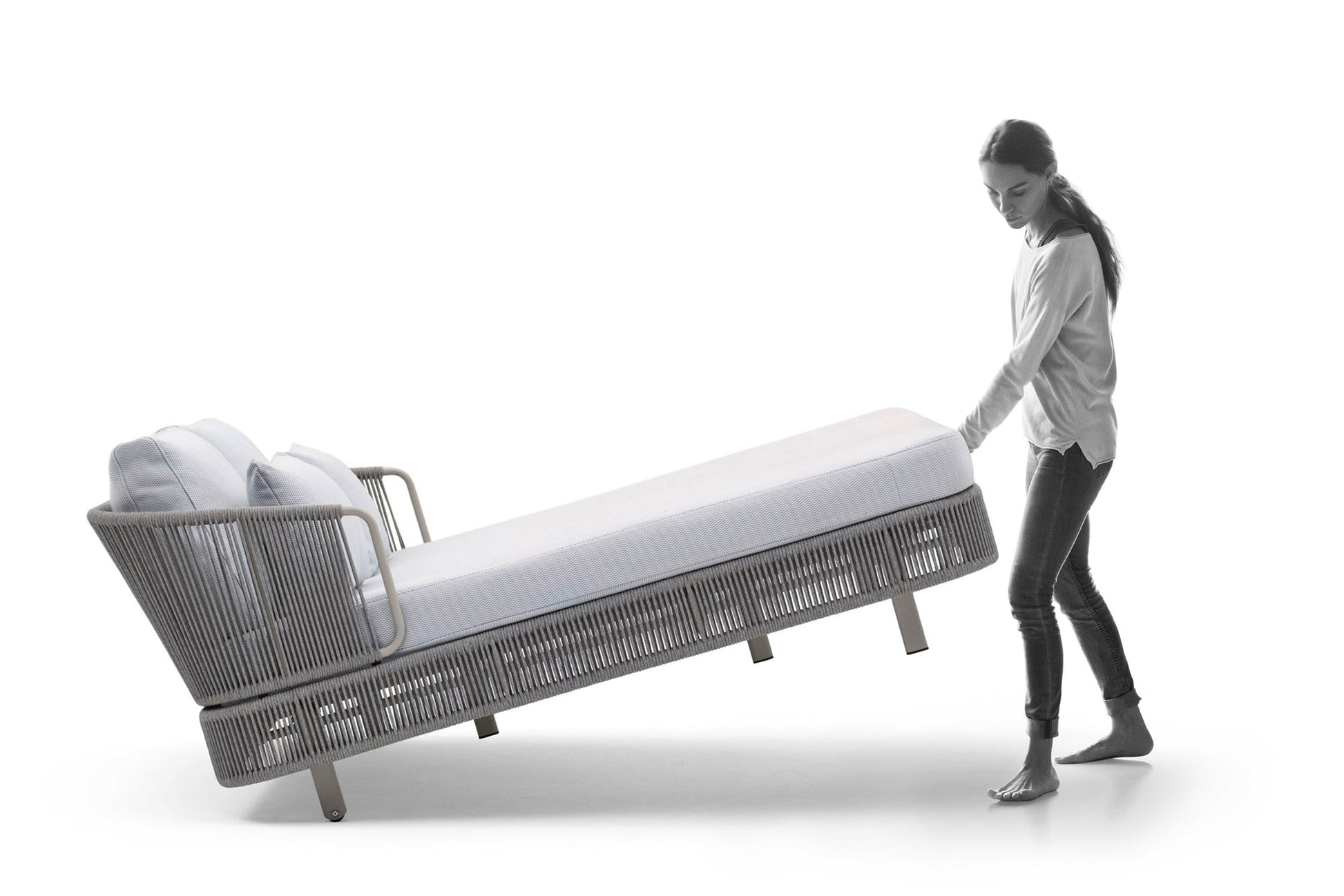 Tibidabo 1420 Day Bed-Contract Furniture Store for hospitality, leisure & commercial projects