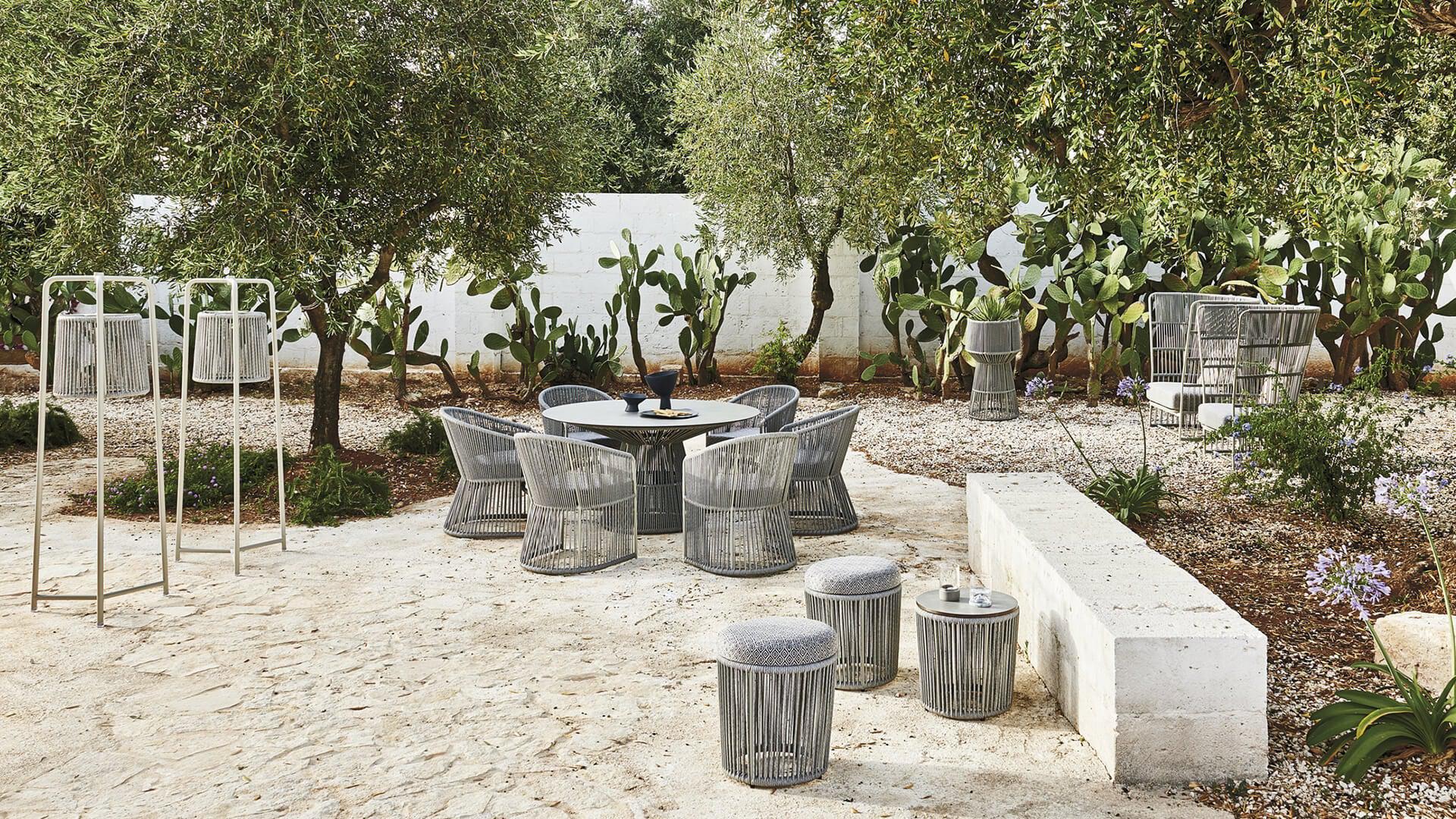 Tibidabo 2982 Armchair-Contract Furniture Store for hospitality, leisure & commercial projects