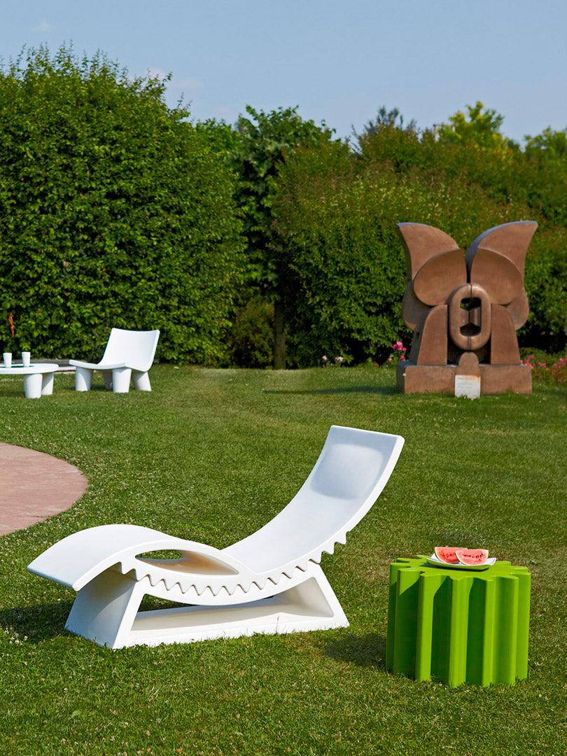 Tic Tac Lounger