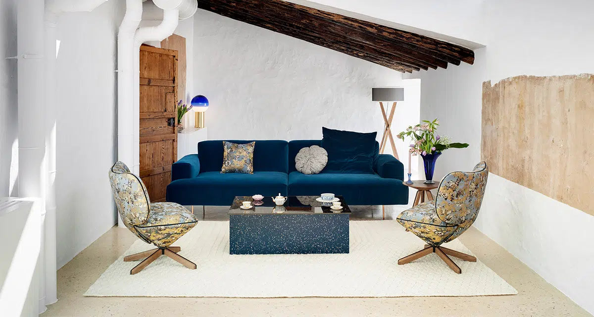Tiptoe Sofa