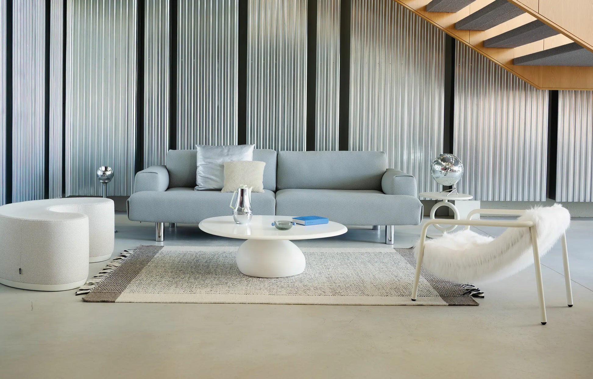 Tiptoe Sofa