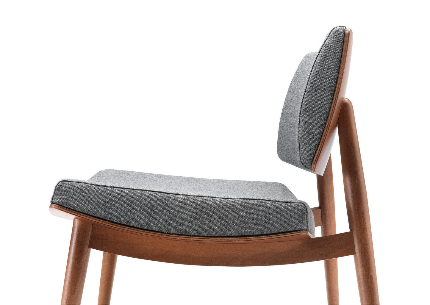 To-Kyo 541 Lounge Chair