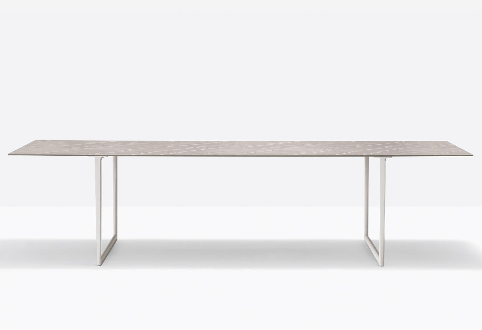 Toa Outdoor Dining Table-Contract Furniture Store for hospitality, leisure & commercial projects