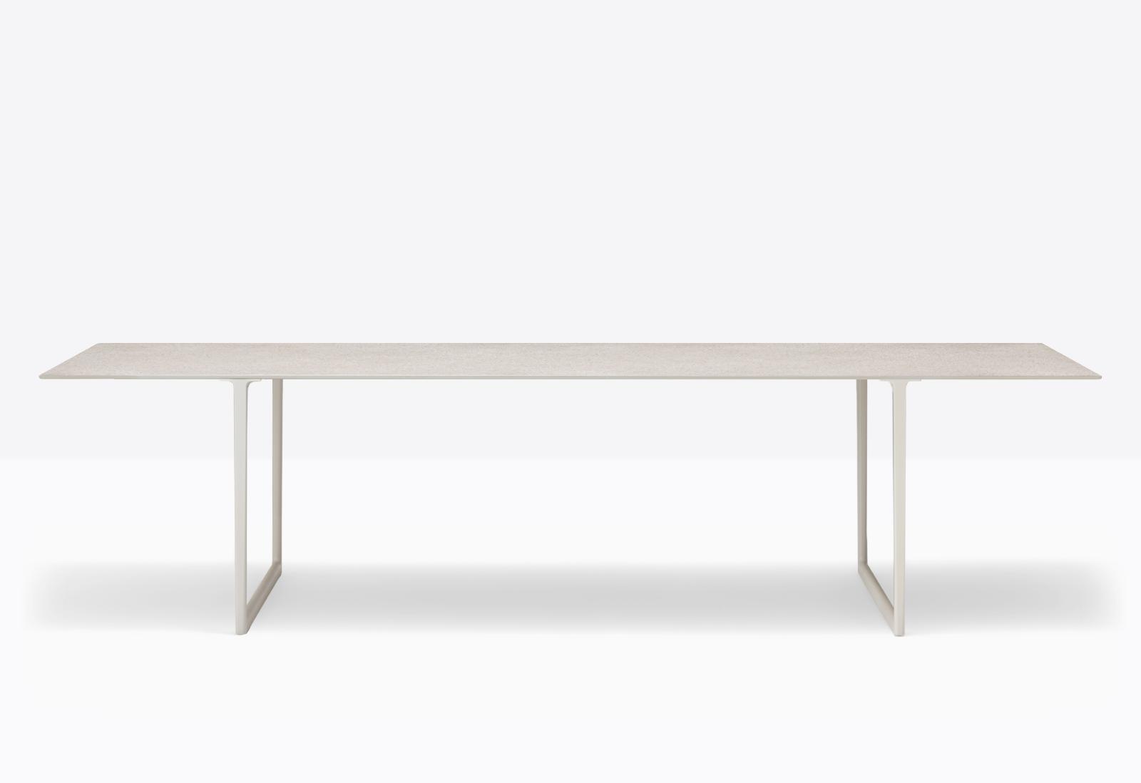 Toa Outdoor Dining Table-Contract Furniture Store for hospitality, leisure & commercial projects