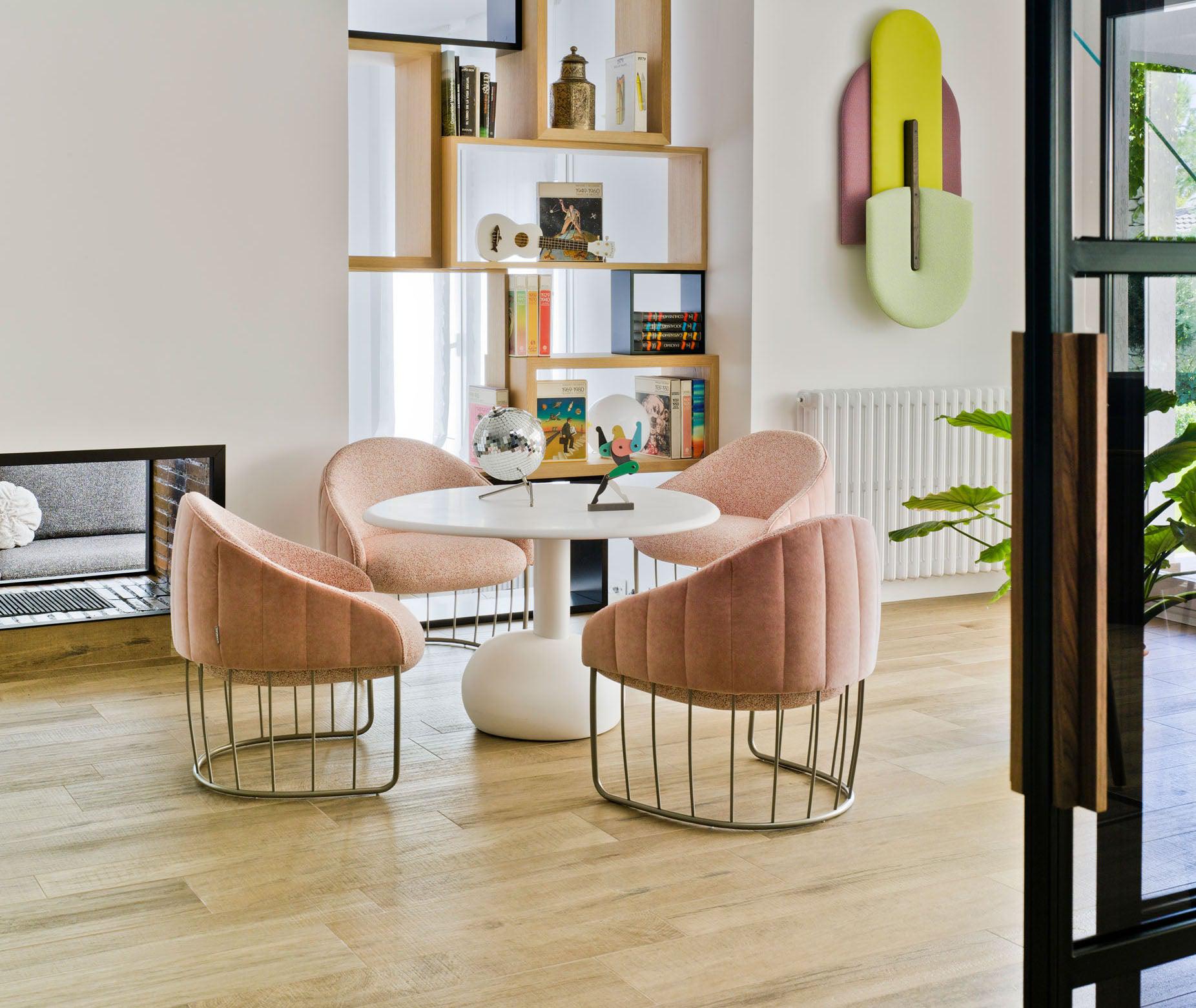 Tonella Lounge Chair