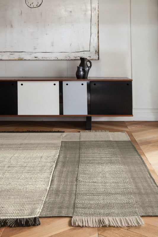 Tres Pearl Rug