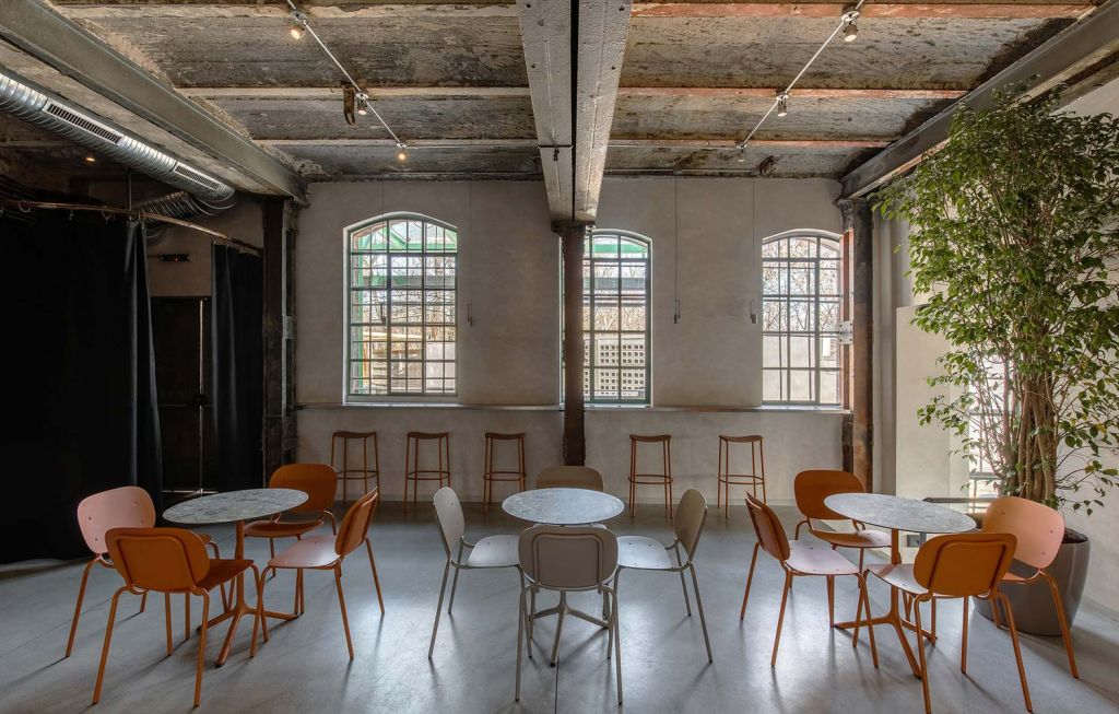 Trick High Stool-Contract Furniture Store for hospitality, leisure & commercial projects