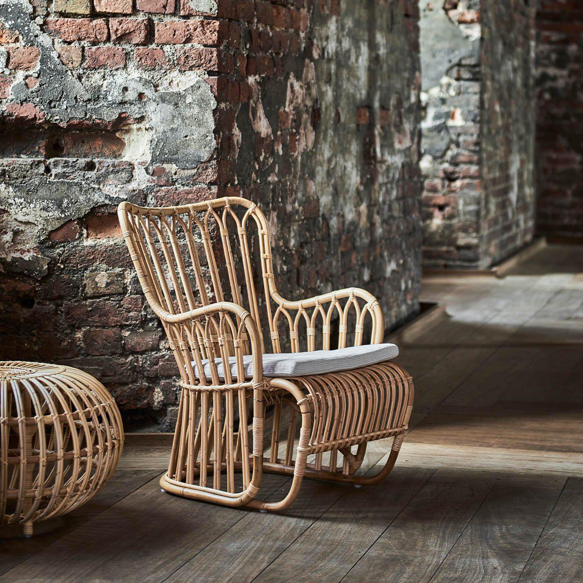 Tulip Lounge Chair-Contract Furniture Store for hospitality, leisure & commercial projects