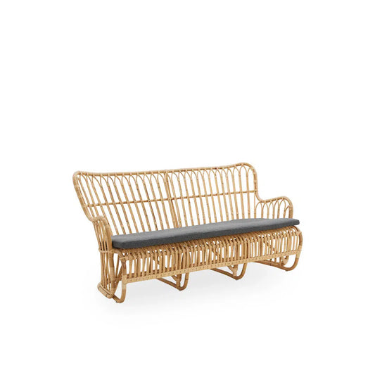 Tulip Sofa-Contract Furniture Store for hospitality, leisure & commercial projects