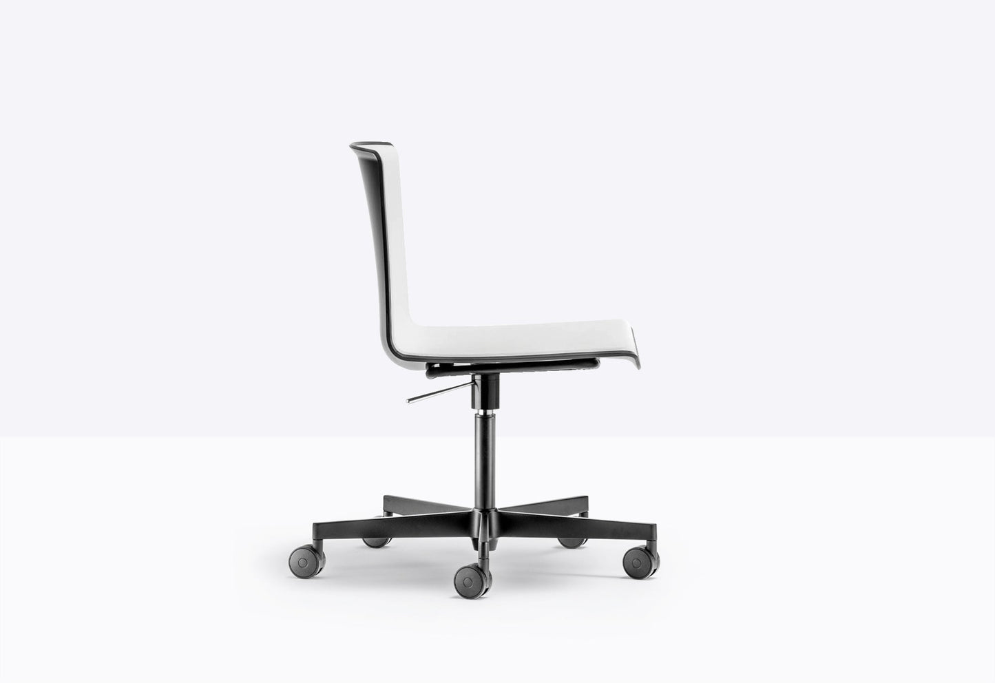 Tweet 891/3 Side Chair