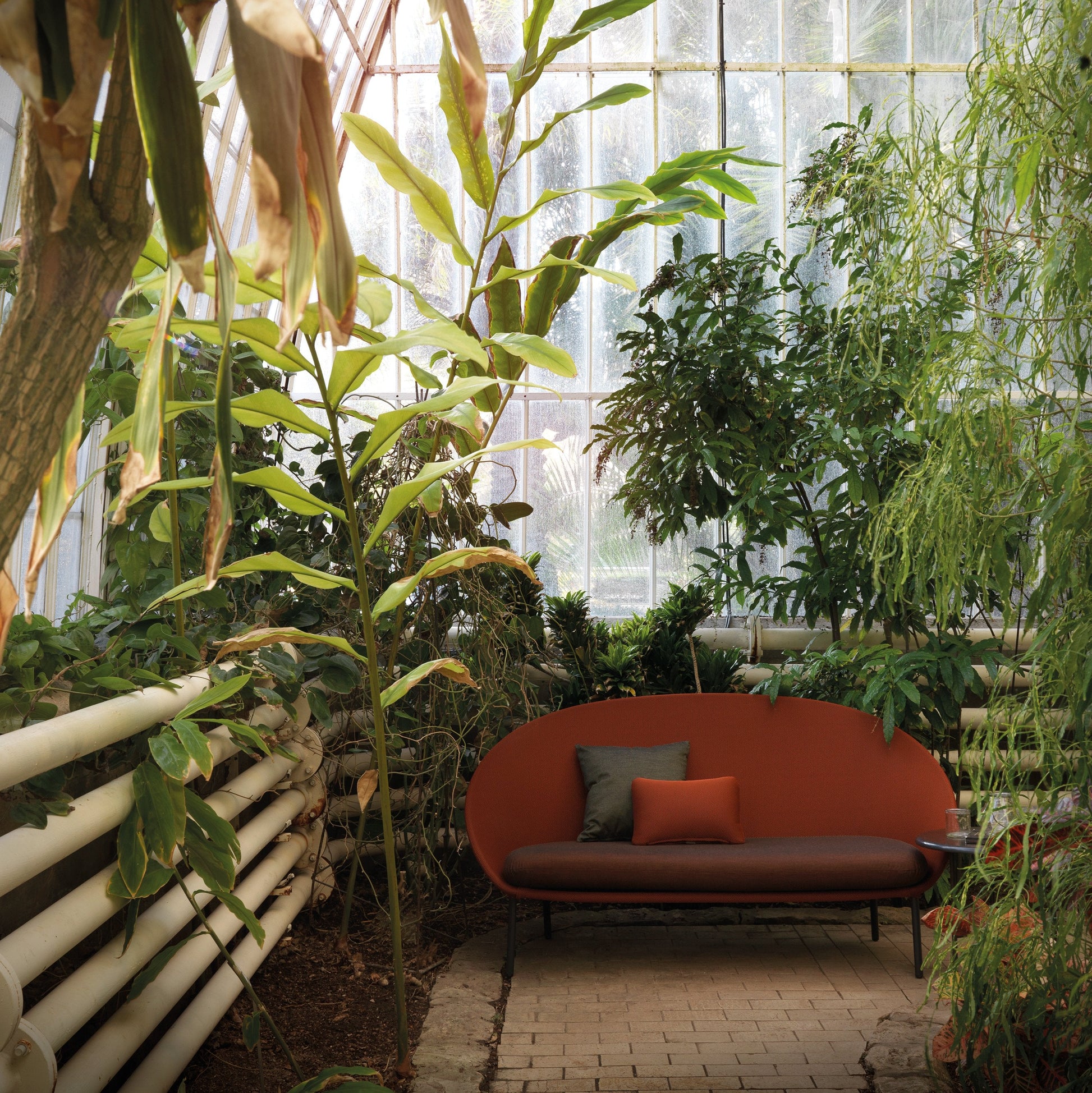 Twins Sofa-Contract Furniture Store for hospitality, leisure & commercial projects