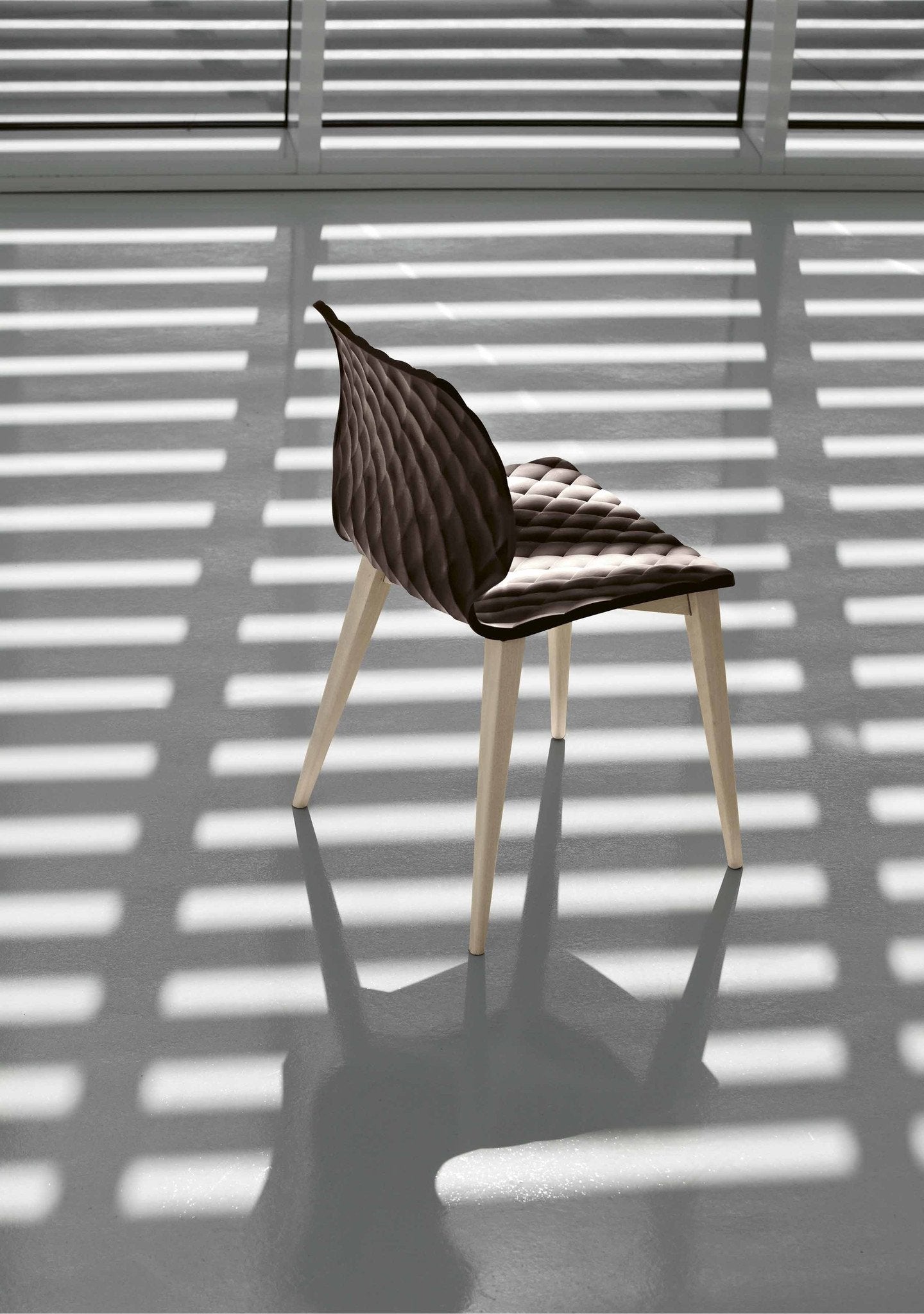 Uni 562 Side Chair