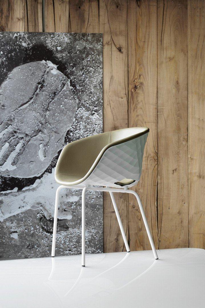 Uni-Ka 594m Armchair