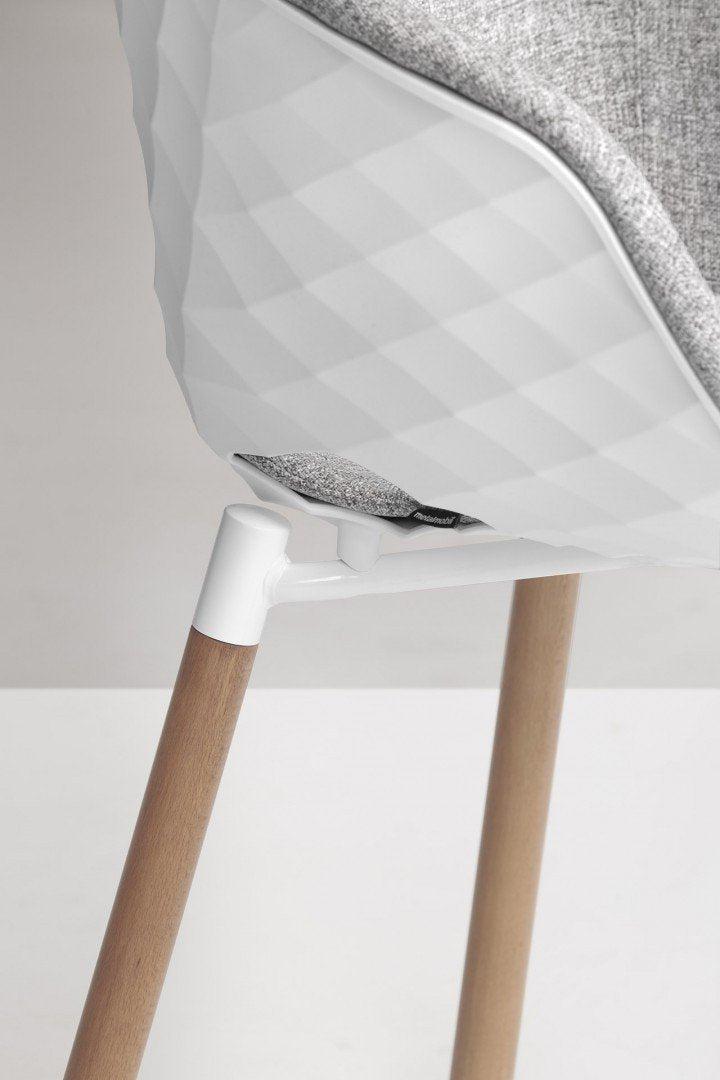 Uni-Ka 601m Armchair